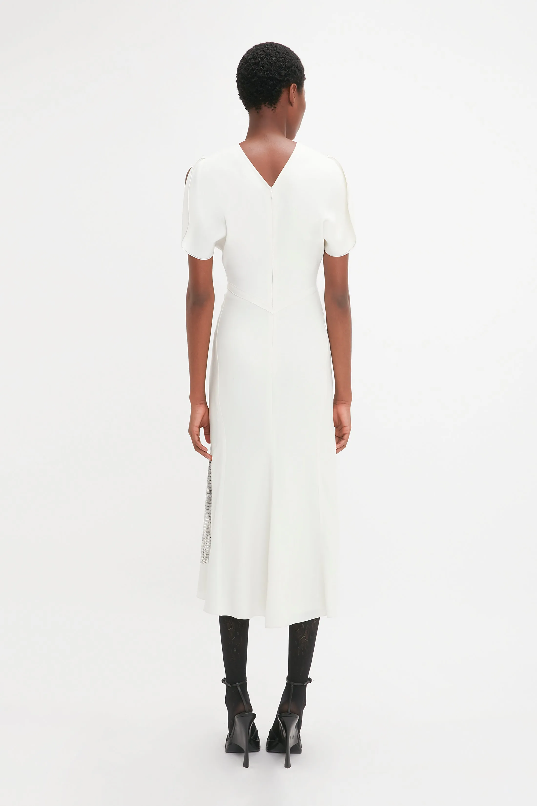 Gathered Waist Midi Dress In White-Black Contorted Net