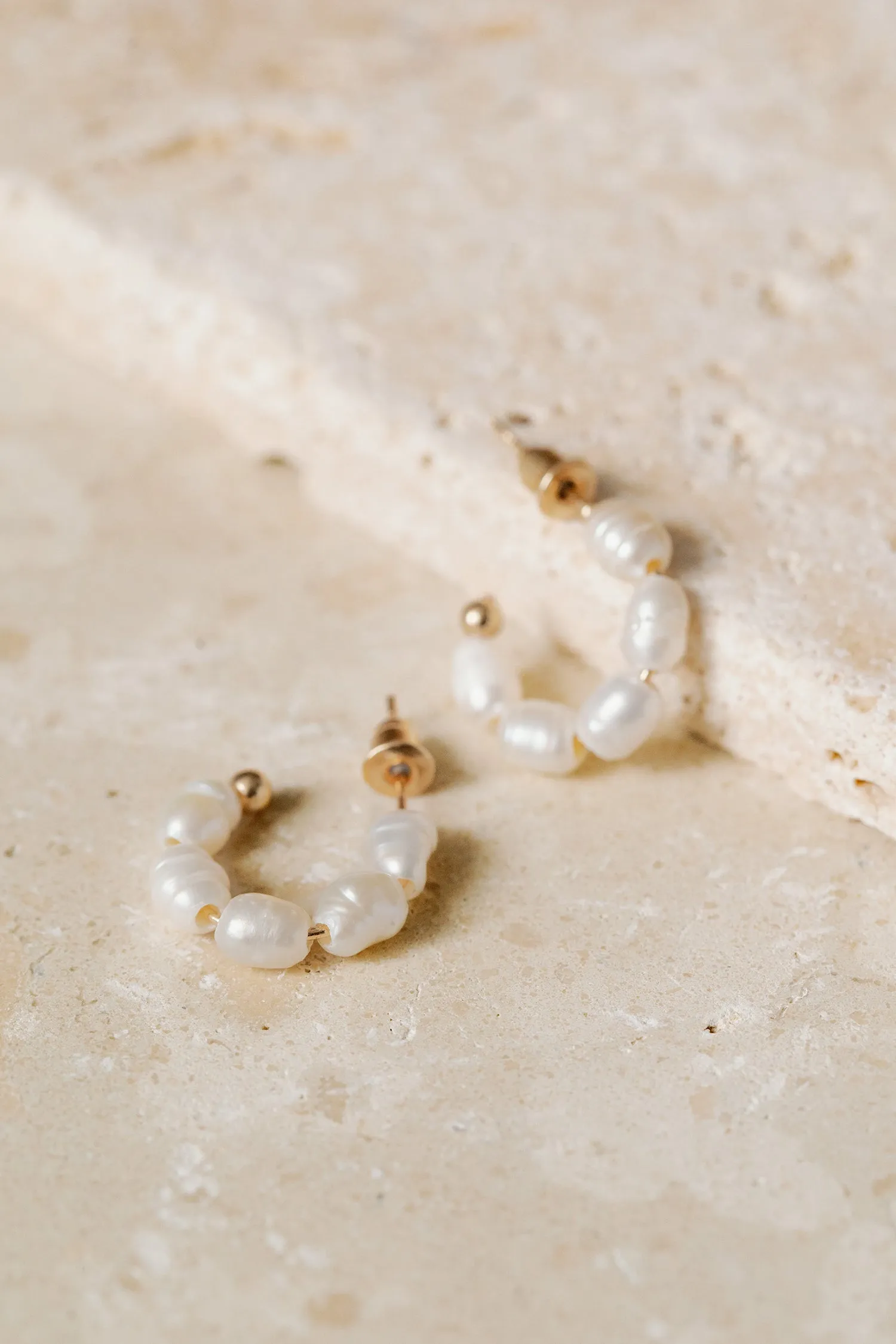 Phoebe Pearl Earrings