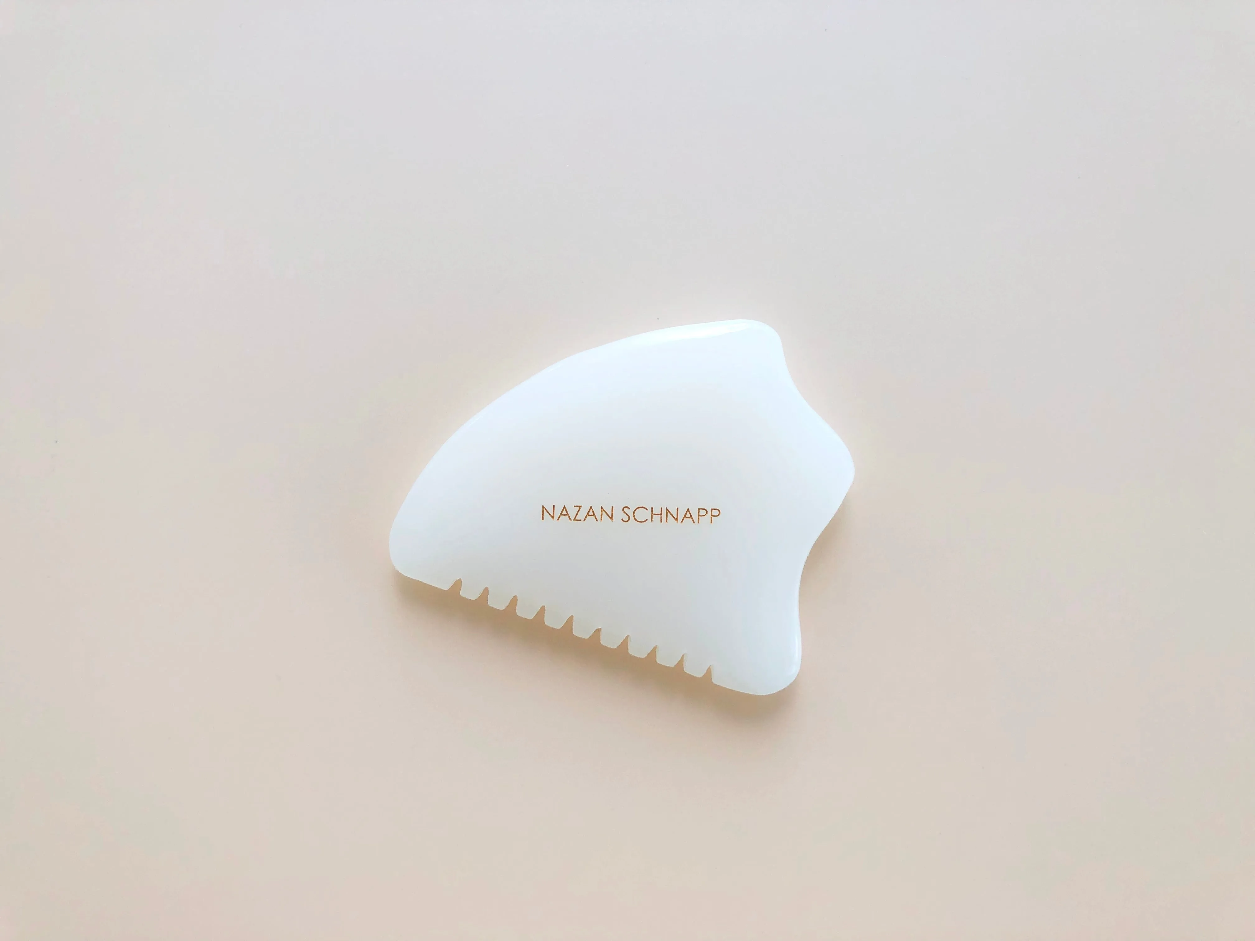 SIGNATURE WHITE JADE GUA SHA