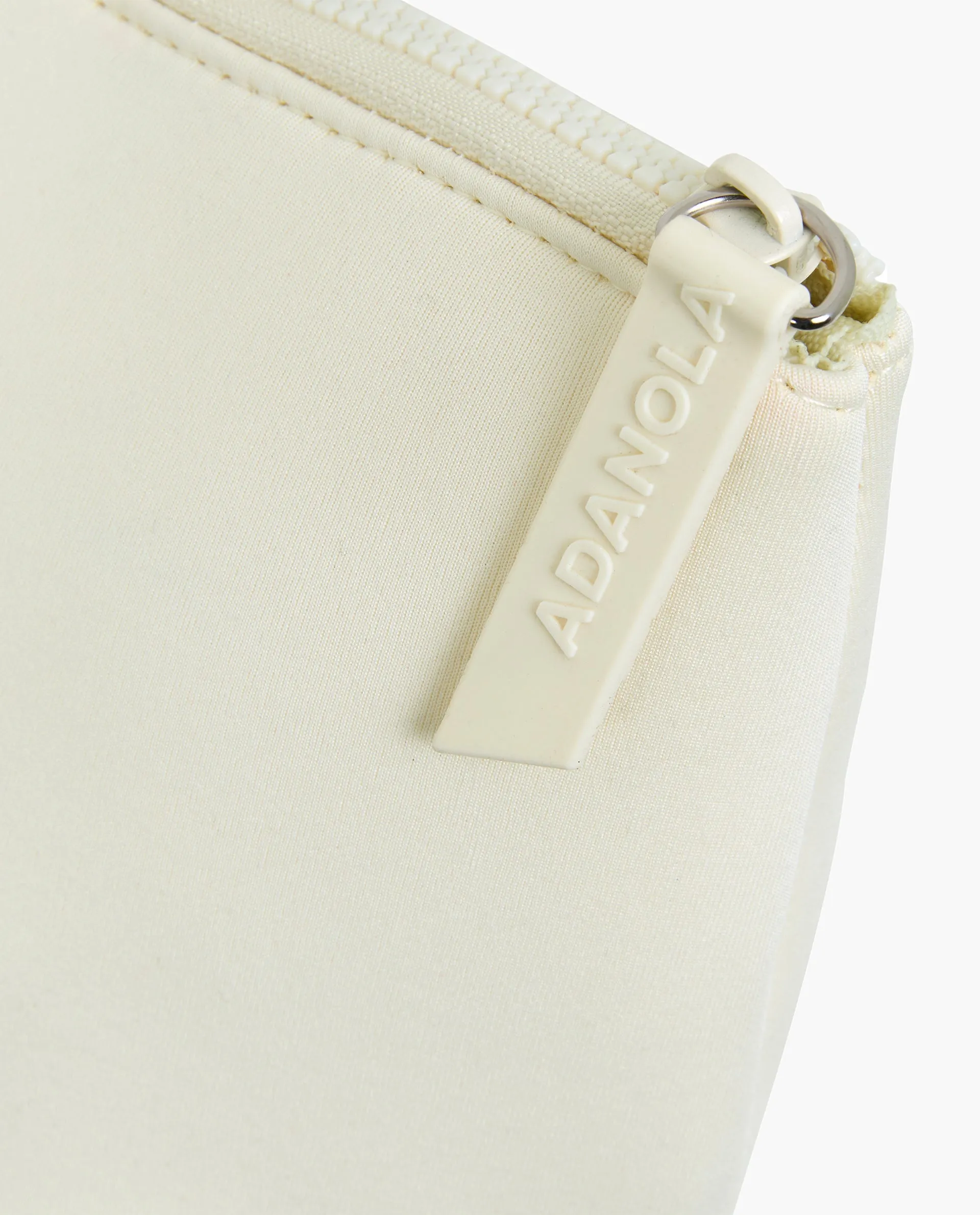 Travel Pouch - Marshmallow White/Classic Red